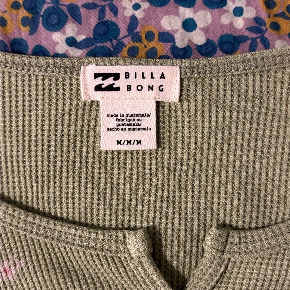 Billabong Green Long Sleeve Floral Top - Picture 3 of 3